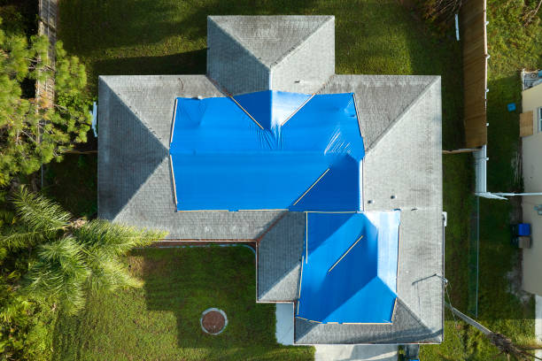 Best Hot Roofs  in Hiawatha, KS