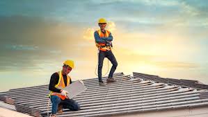 Best Roof Insulation Installation  in Hiawatha, KS